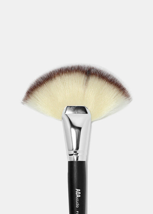 F11: Large Fan Brush