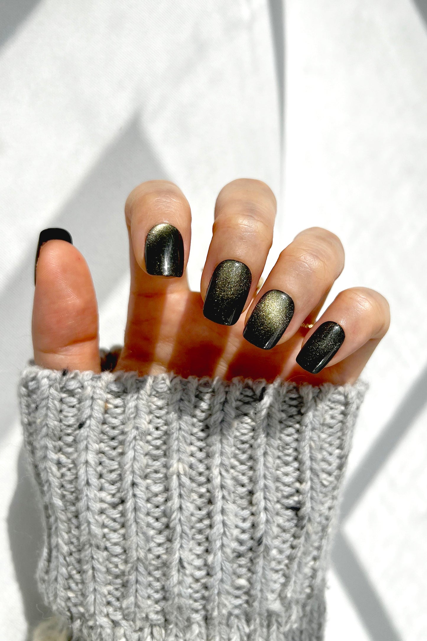 Bonmuz - Verdant Quartz | Soft & Durable Press-On Nails