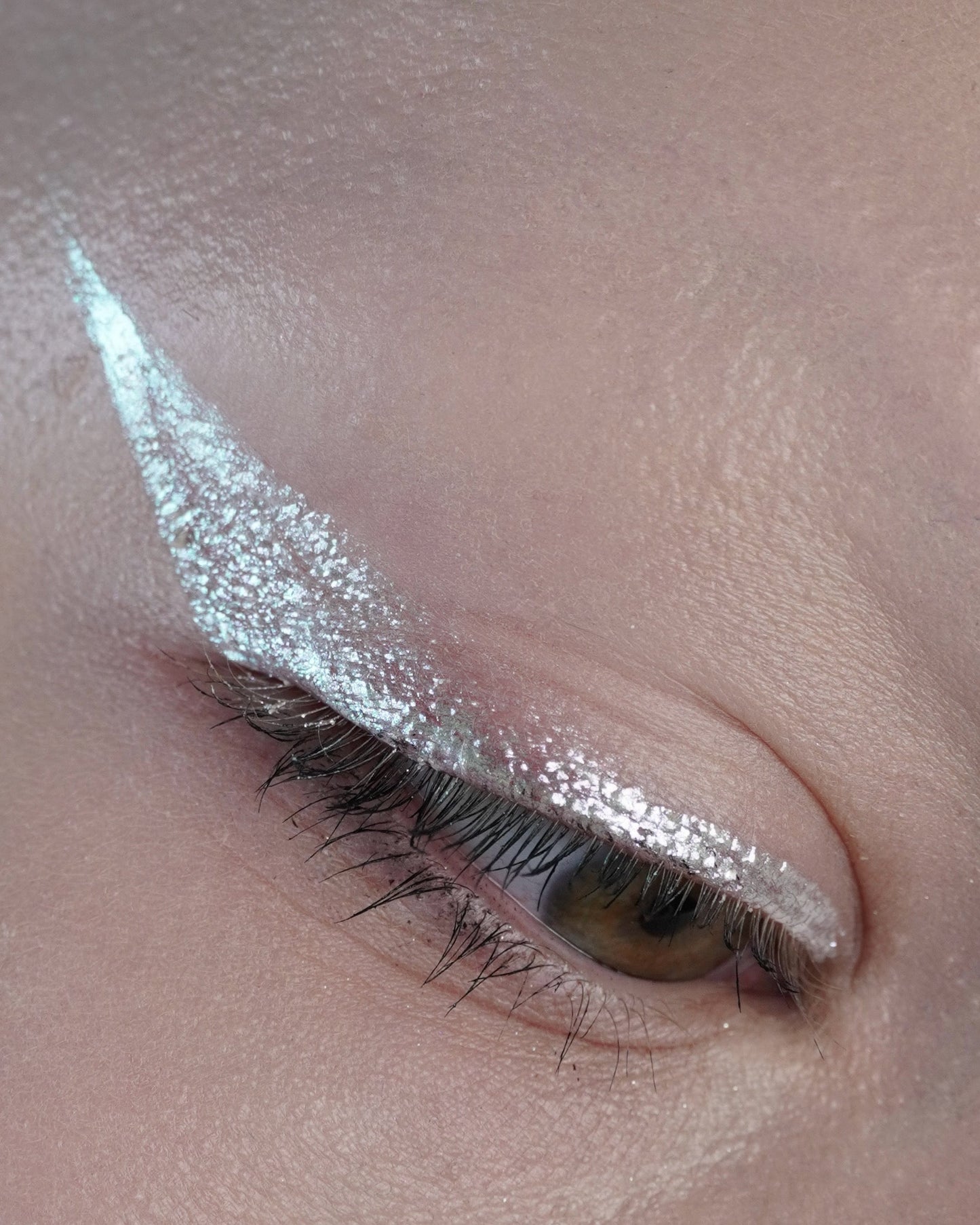 Snowdrop Chroma Flik (White) - Liquid Liner - Glisten Cosmetics