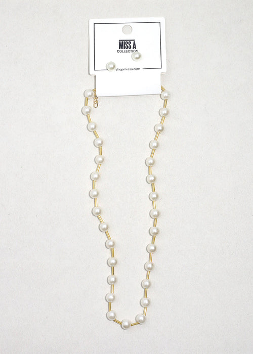 Everly Pearl Set