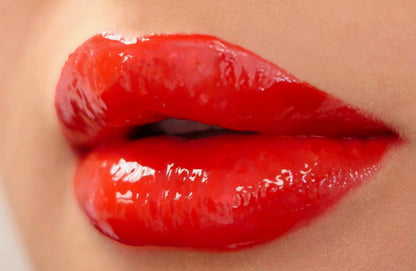 Curst Kosmetics - Lip Gloss Potion - She's The Devil