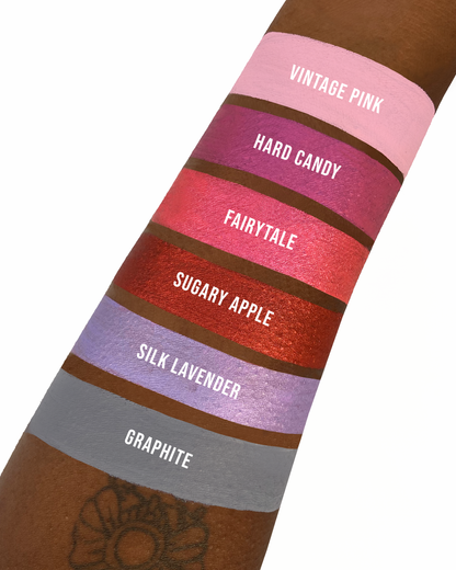 Gavissi Beauty - "SUGARY APPLE" RETRO LINER